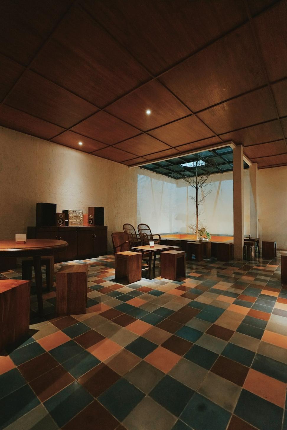 Mythic Storm Valtor Studio Office